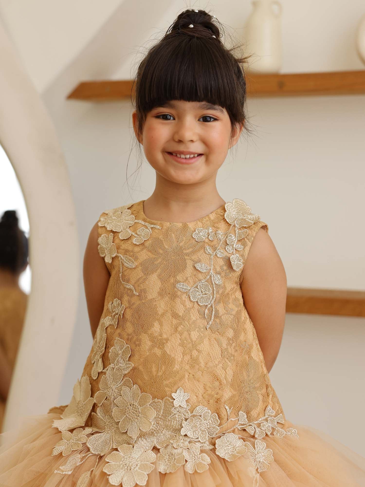 JANYAS CLSOET Golden Glory Princess Dress