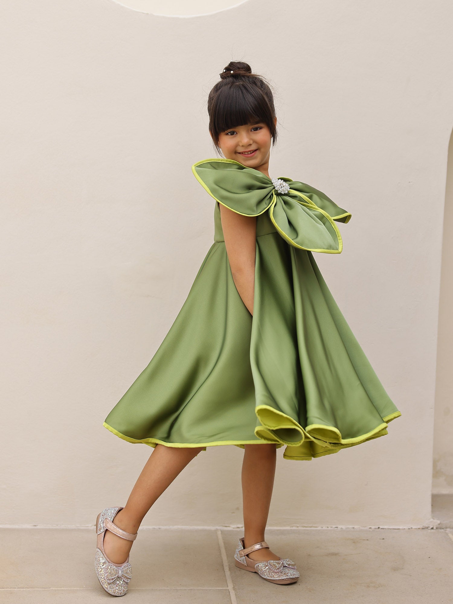 JANYAS CLOSET Greenelle Pearl Petal Party Dress