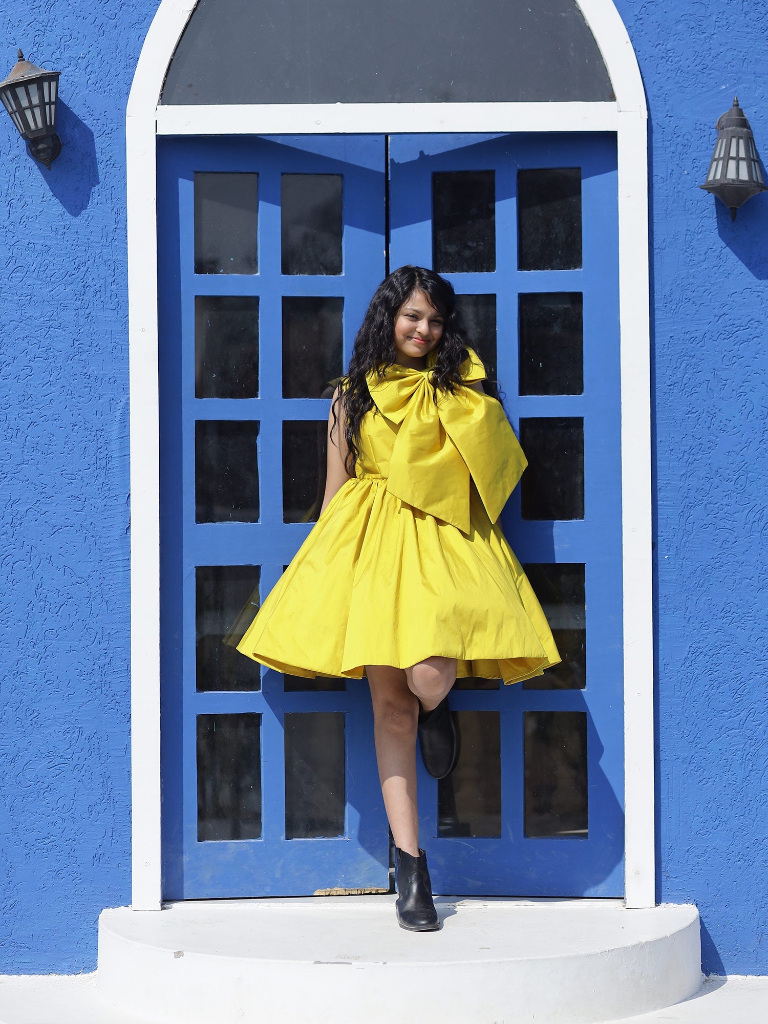 Sample Teens Yellow Taffeta Bow Dress