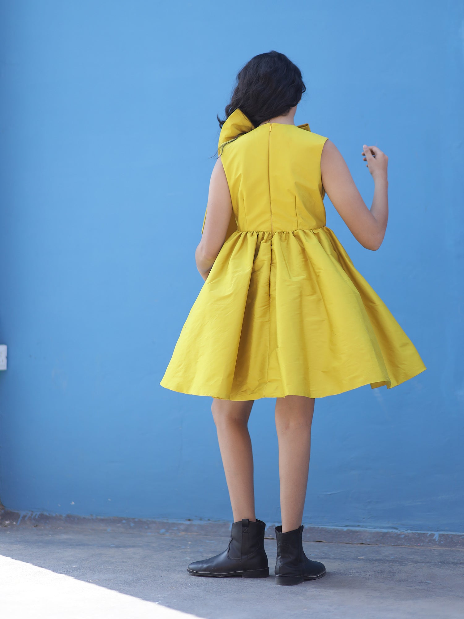 Sample Teens Yellow Taffeta Bow Dress