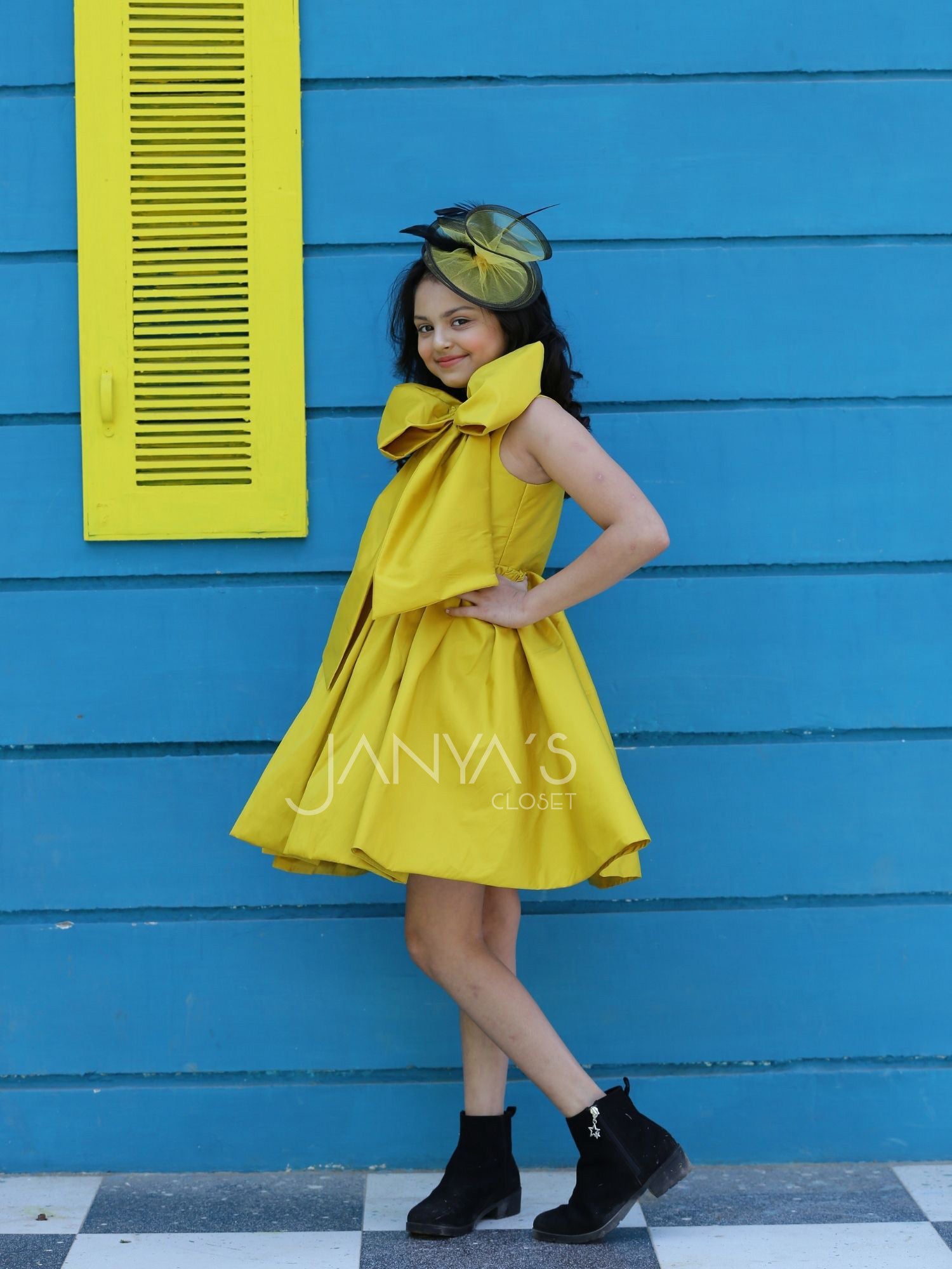 Sample Teens Yellow Taffeta Bow Dress