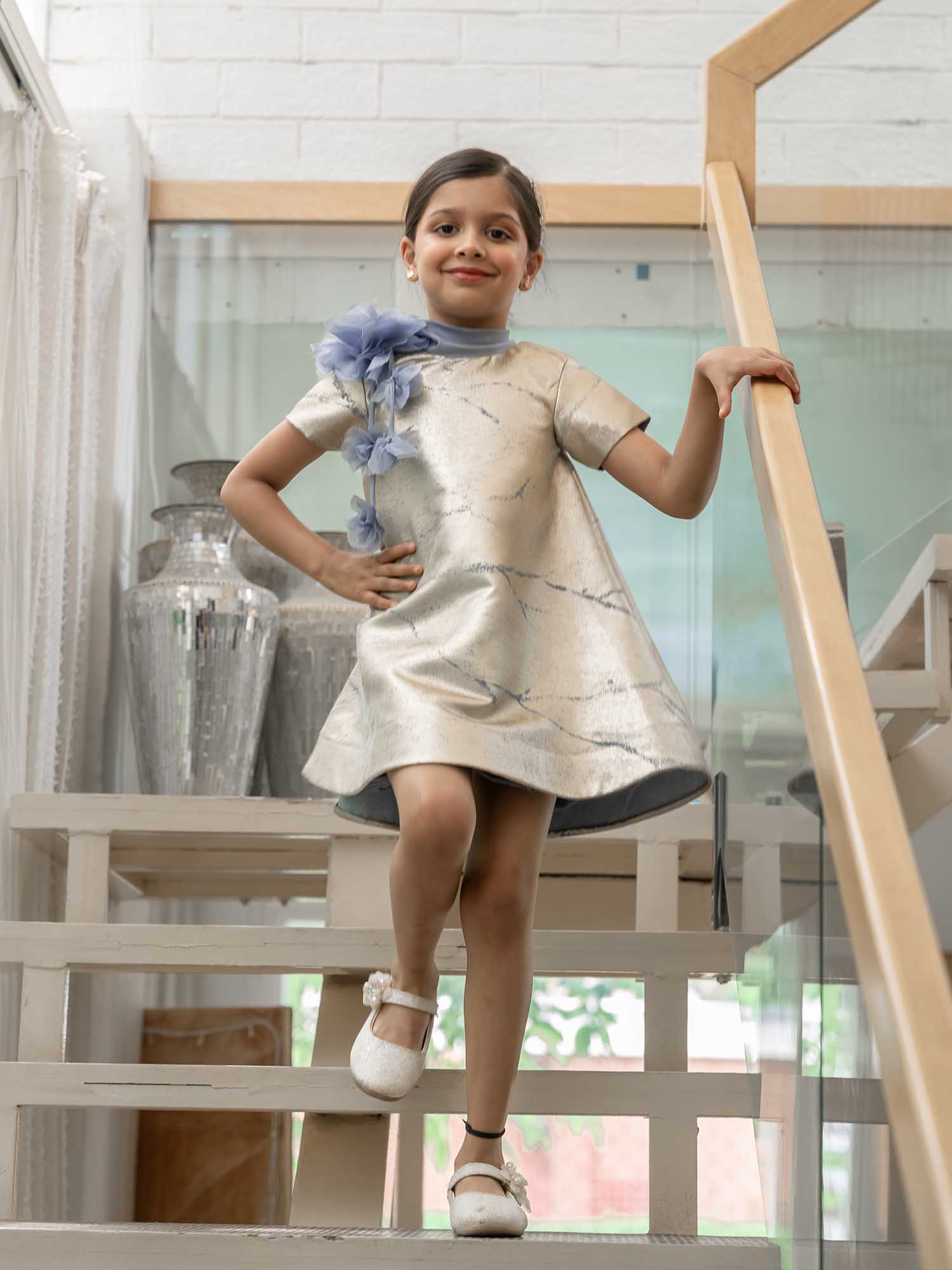 JANYAS CLOSET Metallic Jacquard Bow Dream Dress