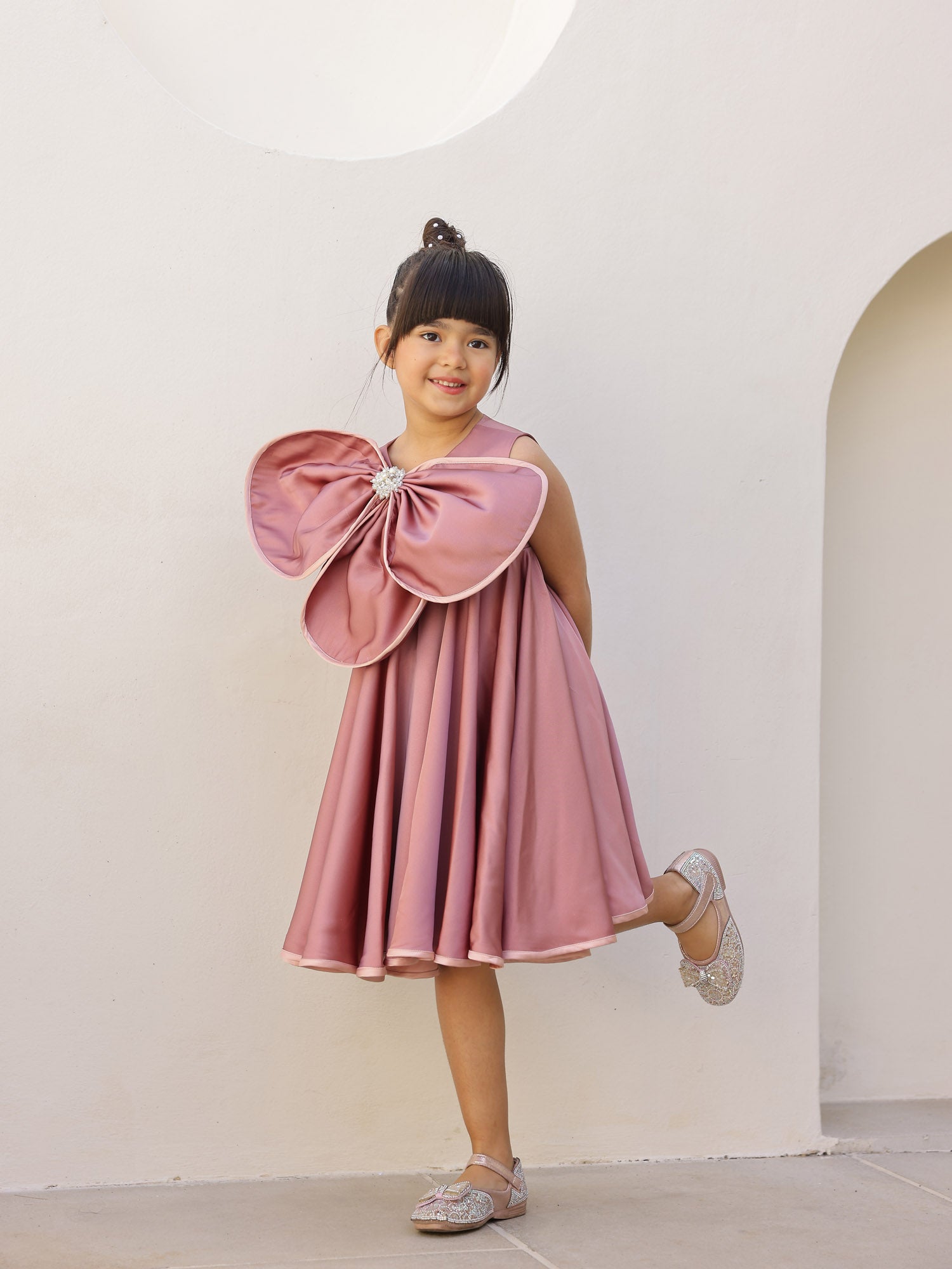 JANYAS CLOSET Mauve Classy Pearl Petal Party Dress