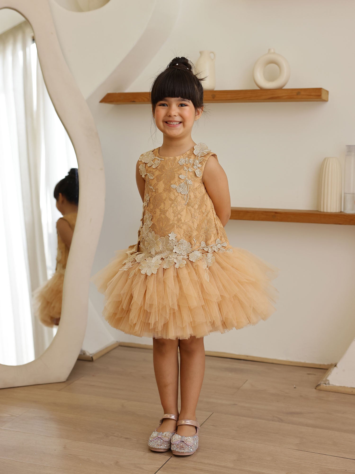 JANYAS CLSOET Golden Glory Princess Dress