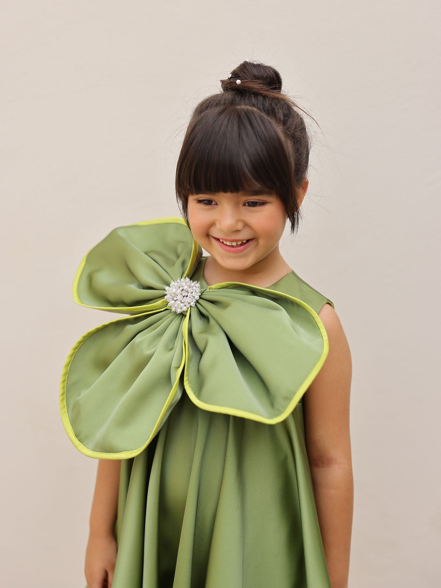 JANYAS CLOSET Greenelle Pearl Petal Party Dress