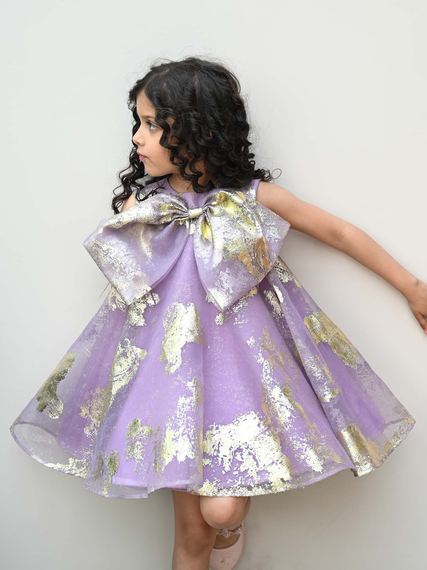 purple foil dress Zapakasa Women Glitter Purple Pleated Metallic Long Prom Dress with Slit Halter Backless Formal Dress, Dark Purple / US6